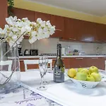 Italian Experience- La Pagliarina * Cartoceto