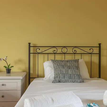 Italian Experience- La Pagliarina Villa Cartoceto