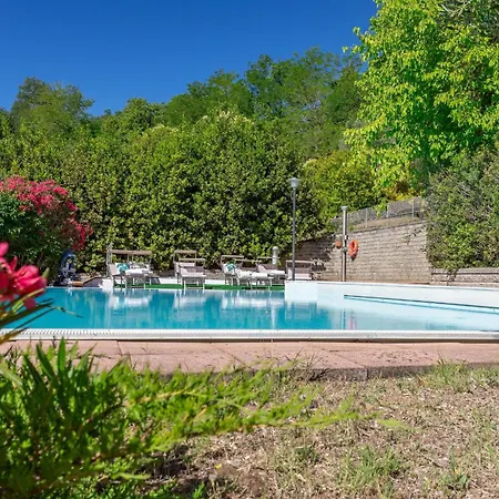 Italian Experience- La Pagliarina * Cartoceto